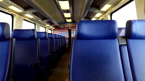 オランダのロッテルダム スキポール空港間の急行列車内 — ストック動画