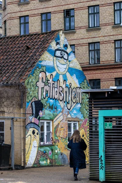 Copenhague Dinamarca Edifício Com Uma Ilustração Dizendo Fritidshjem Jardim Infância — Fotografia de Stock