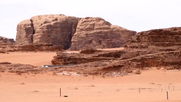 Wadi Rum Jordania Czerwona Kamienista Piaskowcowa Pustynia Południowej Jordanii — Wideo stockowe