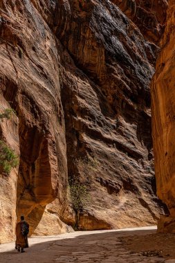 Petra, Ürdün İnsanlar Siq yolunda yürüyor