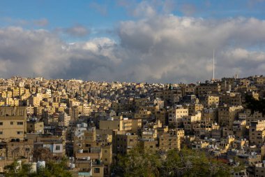 Amman, Ürdün Şehir şafakta ufuk çizgisi.