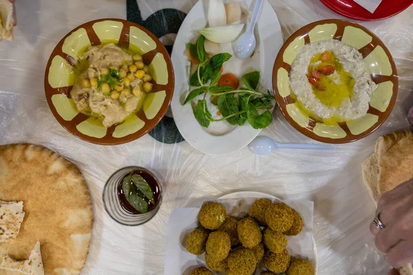 Amman Giordania Pasto Mediorientale Con Hummus Fsalafel Pane Alla Menta — Foto Stock