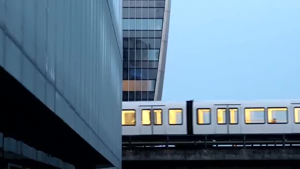 Koppenhága Dánia Metro Train Modern Orestad District — Stock videók