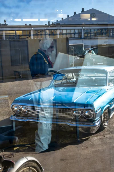Копенгаген Данія Класичний Старий Автомобіль Chevrolet Відображається Вікні Заводу Переробки — стокове фото
