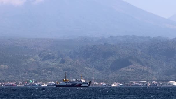 Gilimanuk Bali Indonésie Ferry Passagers Traverse Mer Bali Entre Gilimanuk — Video