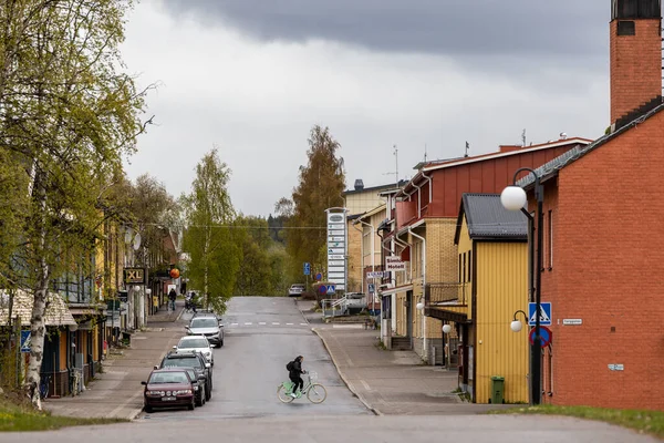 Arjeplog Sverige Cyklist Huvudgatan Byn — Stockfoto