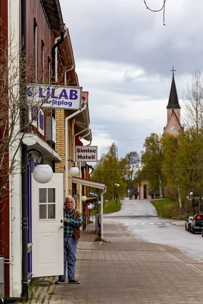 Arjeplog Suécia Homem Está Porta Rua Principal — Fotografia de Stock
