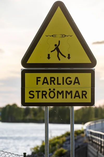 Skelleftea Svédország Egy Tábla Egy Gátnál Azt Mondja Svédországban Veszélyes — Stock Fotó