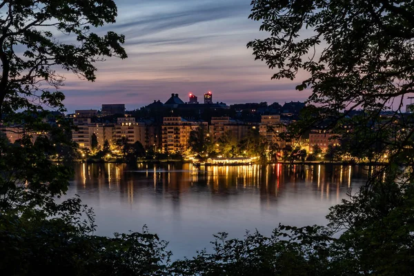 ストックホルム スウェーデン 夜のノルラ マラストランド ウォーターフロントの景色 — ストック写真