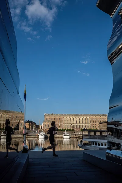 스웨덴 스톡홀름 2023 조깅하는 박물관의 외관을 통과하고 2017 웨이이 Weiwei — 스톡 사진