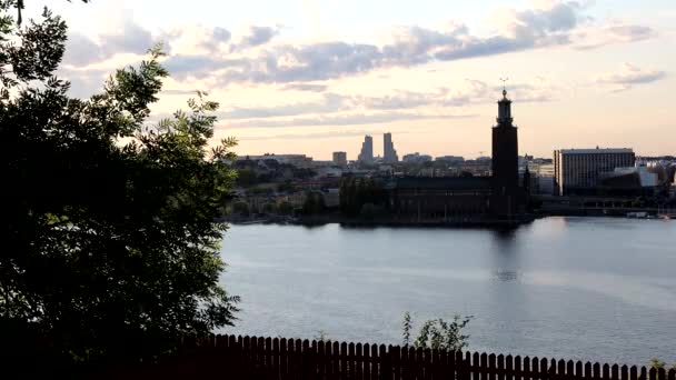 Стокгольм Швеция Солнце Садится Над Центром Залива Риддархарден Озере Маларен — стоковое видео