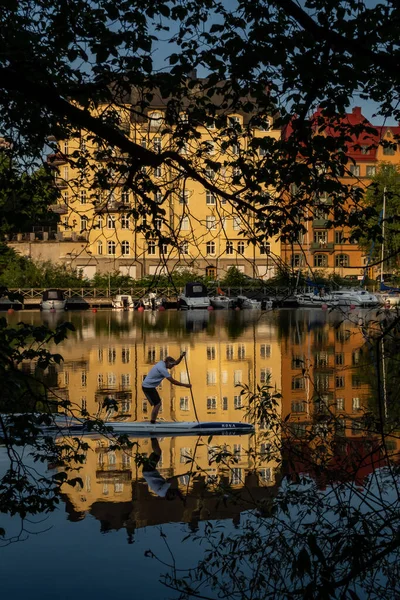 Stockholm Zweden Juni 2023 Een Man Een Stand Paddle Board — Stockfoto