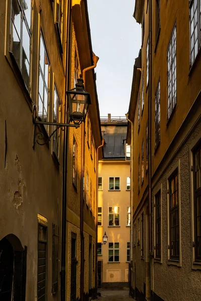 Estocolmo Suécia Uma Rua Estreita Paralelepípedos Gamla Stan Old Town — Fotografia de Stock
