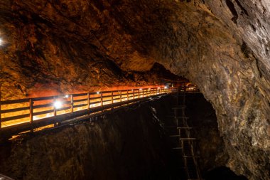 Falun, İsveç 12 Temmuz 2023 tarihi Falun bakır madenini ziyaret eden turistler, şimdi bir Unesco Dünya Mirası sahası ve bir turizm merkezi..