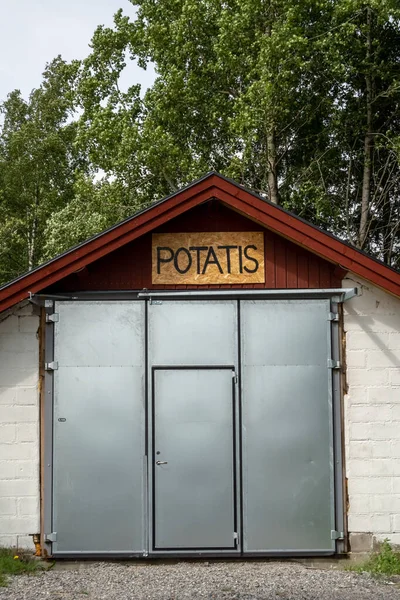 Falun Sveç Üzerinde Potatis Yazan Küçük Bir Çiftlik Binası Sveççe — Stok fotoğraf