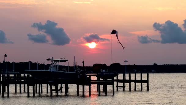 Piney Point Maryland Usa Ein Sonnenaufgang Durch Die Wolken Über — Stockvideo