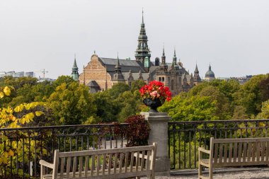 Stockholm, İsveç 8 Eylül 2023 Curgarden adası ve Kuzey Müzesi üzerinde panoramik bir manzara.