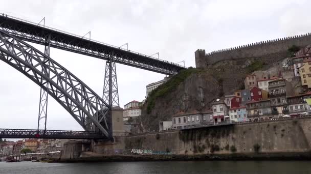 Porto Portugal Uitzicht Vanaf Douro Rivier Beroemde Bruggen Van Porto — Stockvideo