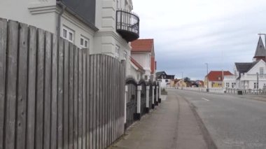 Lokken, Danimarka Bu sahil beldesinde küçük bir yerleşim yeri manzarası