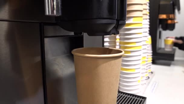 Sztokholm Szwecja Kawa Mlekiem Ekspresu Kawy Papierowym Kubku — Wideo stockowe