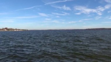 Leonardtown, Maryland Newtowne Neck Eyalet Parkı 'ndan Potomac Nehri görüldü.
