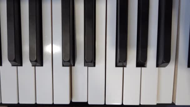 Een Zelfspelende Piano Ook Wel Een Pianola Genoemd Waarbij Zwart — Stockvideo