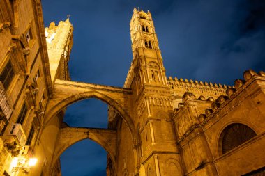 Palermo, Sicilya, İtalya Palermo Katedrali 'nin cephesi.