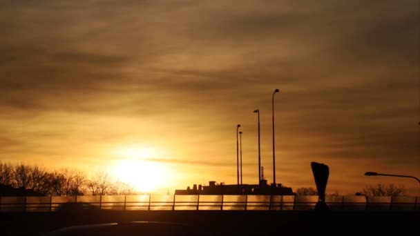 Stockholm Schweden Die Sonne Geht Einem Wintermorgen Über Der Autobahn — Stockvideo