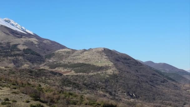 Goriano Sicoli Ιταλία Πανοραμική Θέα Των Χιονισμένων Βουνών Στην Περιοχή — Αρχείο Βίντεο