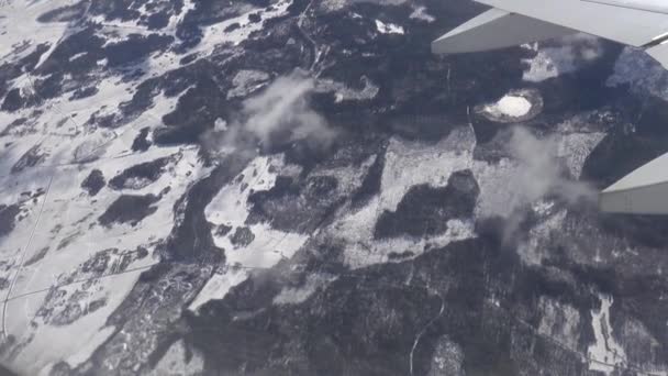 Estocolmo Suécia Avião Passageiros Desce Aeroporto Arlanda Sobre Uma Paisagem — Vídeo de Stock