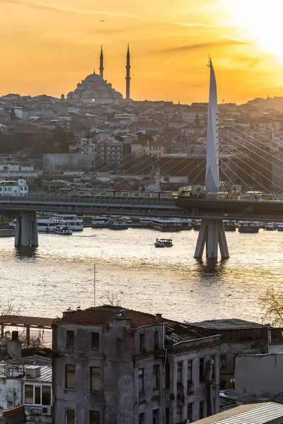 Istanbul Turkey March 2024 Sunset Ataturk Bridge Bosporus Skyline Suleymaniye — Stock Photo, Image