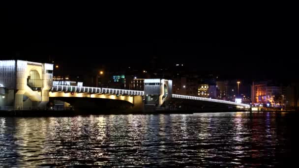 トルコ イスタンブール 夜のガラタ橋 — ストック動画