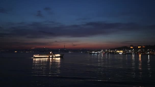 Istanbul Turquie Ferry Passagers Aube Dans Bosphore — Video