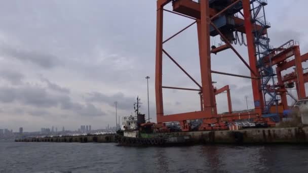 Istanbul Turkije Uitzicht Vanaf Een Passagiersveerboot Haven Van Istanbul Bosporus — Stockvideo