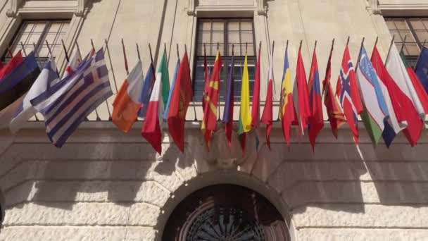 Vídeň Rakousko Vlajky Světa Vlající Větru Hofburgském Paláci — Stock video