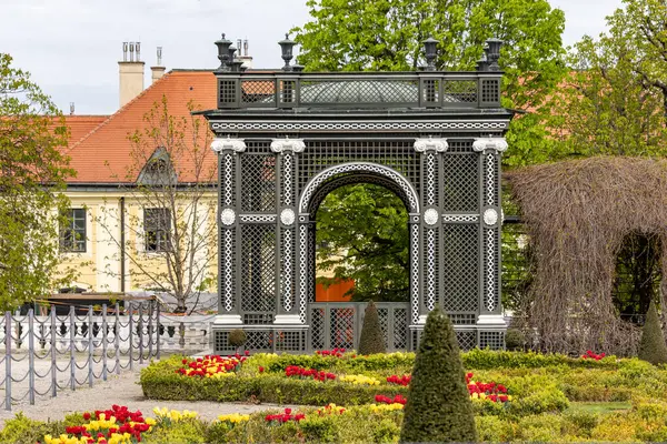 Vídeň Rakousko Dubna 2024 Oranžový Park Pozemku Památky Schonbrunn Palace Royalty Free Stock Obrázky
