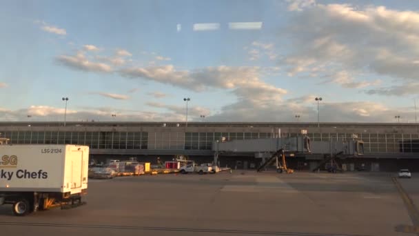 Dulles International Airport Washington Usa Commercial Airliners Tarmac Dulles Airport — Stock Video