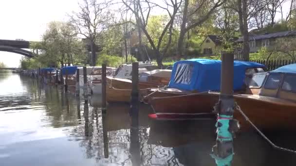Stockholm Sweden Moored Classic Wooden Boats Palsundet Canal Sodermalm District — Stock Video