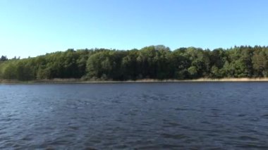 Stockholm, İsveç Malaren Gölü kıyısında hareket halindeki bir tekneden görüldü.. 