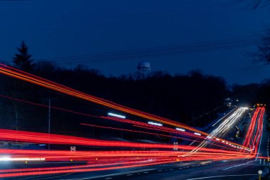Solomons, Maryland, ABD Gece Rte 4 'te trafik çizgileri
