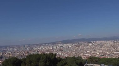 Marsilya, Fransa Notre Dame de la Garde Bazilikası 'ndan şehrin panoramik manzarası.