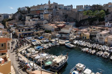Marsilya, Fransa 14 Mart 2025 Vallon des Auffes adlı küçük bir körfez .