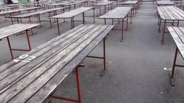 Zagreb ve Hırvatistan, tarihi Pazar Dolac gazetesindeki pazardan sonra masaları boşalttı.