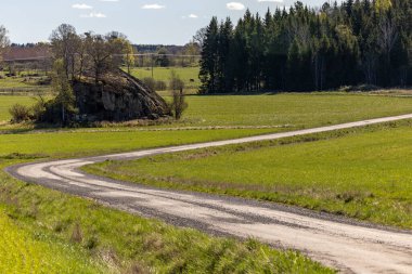 Eskilstuna, İsveç Sodermalnland bölgesinde bir köy yolu.