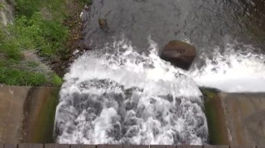Kuldiga, Letonya Suyu Venta Nehri 'nin üzerinden akıyor. Avrupa' nın en geniş şelalesi, 270 metre genişliğinde.. 