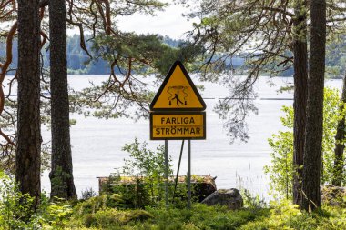 İsveç 'ten Alvkarleby. İsveç' te hidroelektrik barajında tehlikeli akıntılar olduğu yazıyor..
