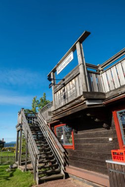 Tallberg, İsveç Tahta tabelada Kafe ya da İsveççe kafe yazıyor..