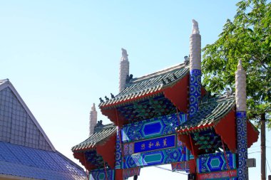 Qinhuangdao - 12 Eylül 2015 tarihinde bir parkta antik anıt kemer yolu, qinhuangdao, hebei, Çin