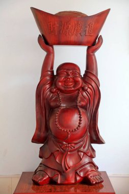 Maitreya heykeli, fotoğrafa yakın çekim