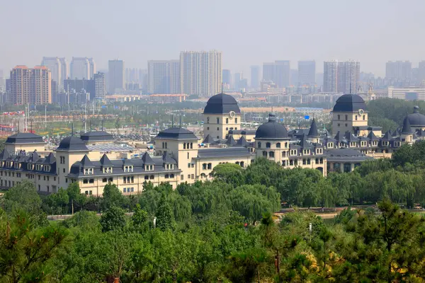 Avrupa tarzı mimari eşitlik içinde